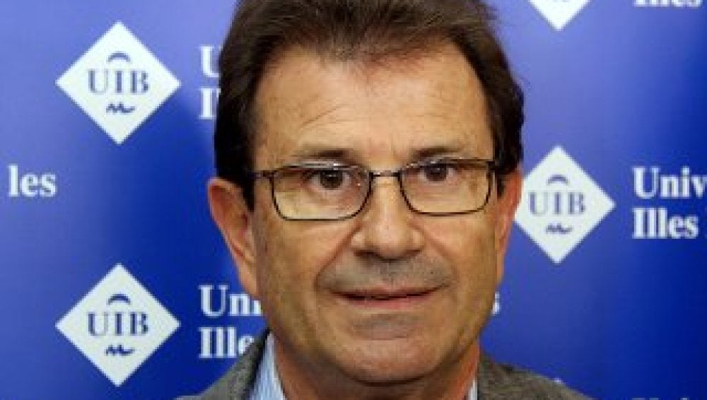 El rector de la UIB, Llorens Huguet, se presenta a la reelección.