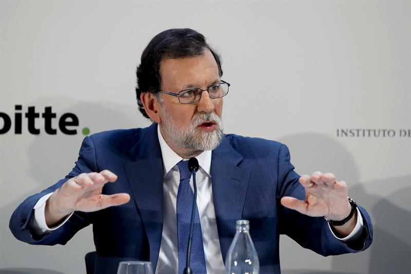 Mariano Rajoy descarta medidas de ajuste adicionales para cumplir el déficit este año Mariano Rajoy descarta medidas de ajuste adicionales para cumplir el déficit este año