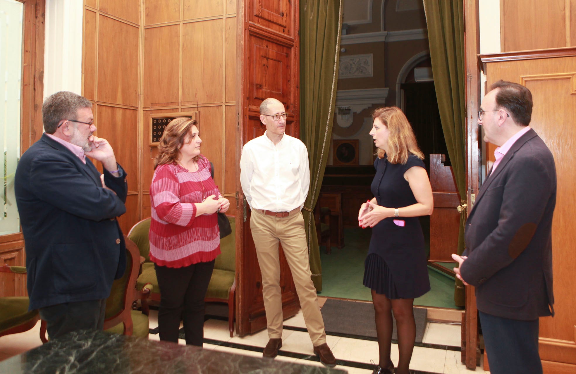 Marco formaliza la petición de revisar los valores catastrales de Castellón que permitirá bajar el IBI en 2018 Marco formaliza la petición de revisar los valores catastrales de Castellón que permitirá bajar el IBI en 2018