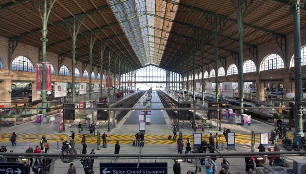 Vista general de la Estación del Norte, en París, Francia