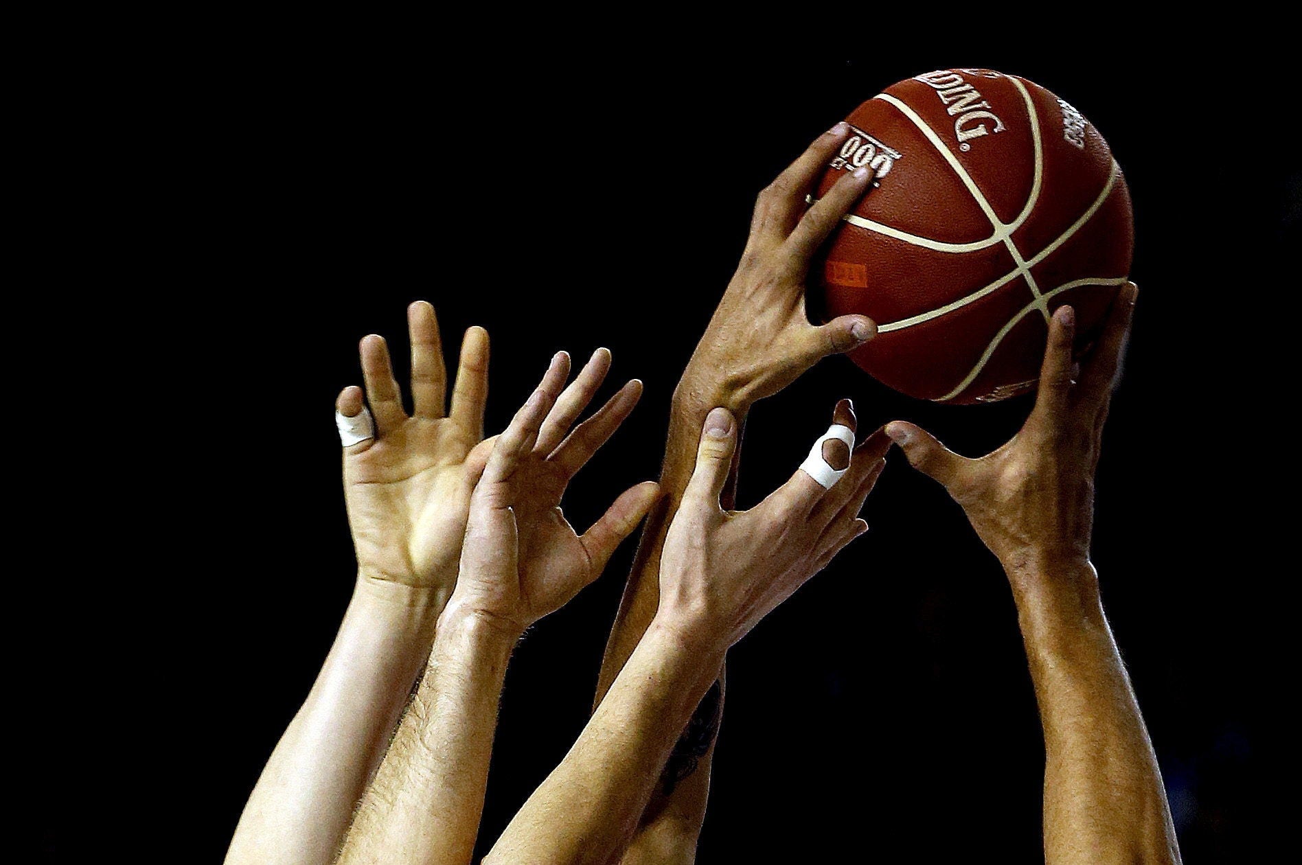 Real Madrid, Barcelona, Baskonia y Unicaja amenazan con abandonar la ACB Real Madrid, Barcelona, Baskonia y Unicaja amenazan con abandonar la ACB