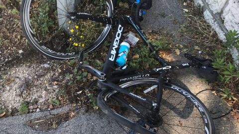 As&iacute; qued&oacute; la bicicleta de Chris Froome tras el atropello