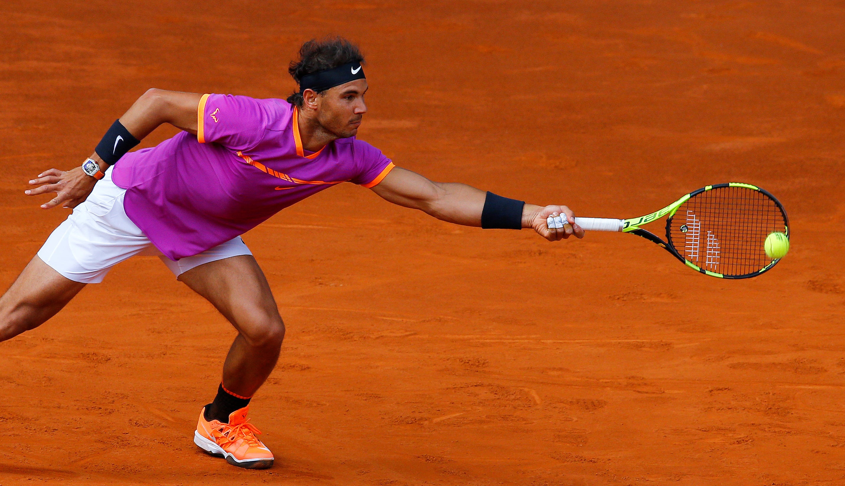 Rafa Nadal debuta con una sufrida victoria ante Fognini en el Mutua Madrid Open Rafa Nadal debuta con una sufrida victoria ante Fognini en el Mutua Madrid Open