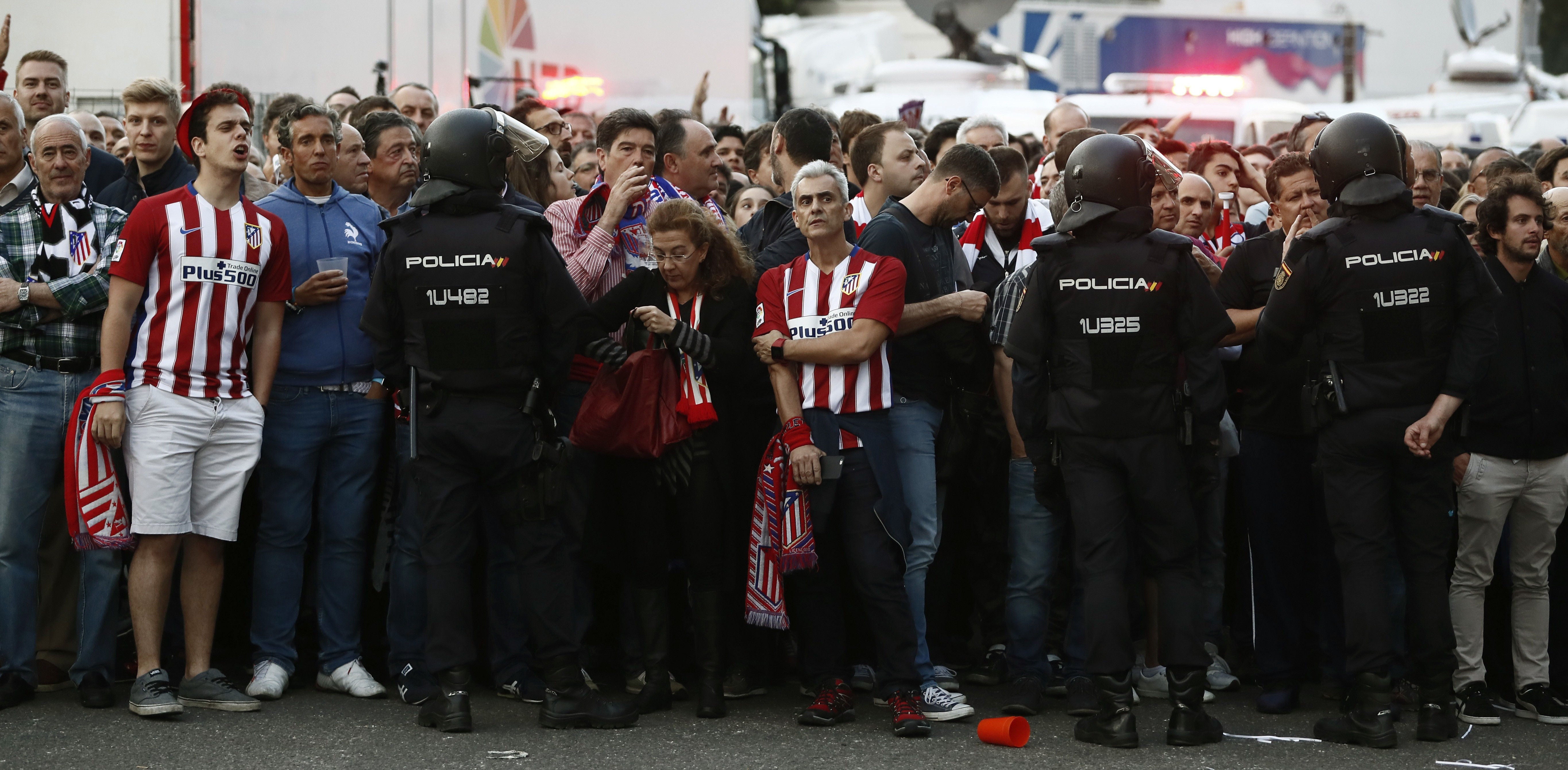 Las recomendaciones de Exteriores para los más de 10.000 atléticos que viajan a Lyon Las recomendaciones de Exteriores para los más de 10.000 atléticos que viajan a Lyon