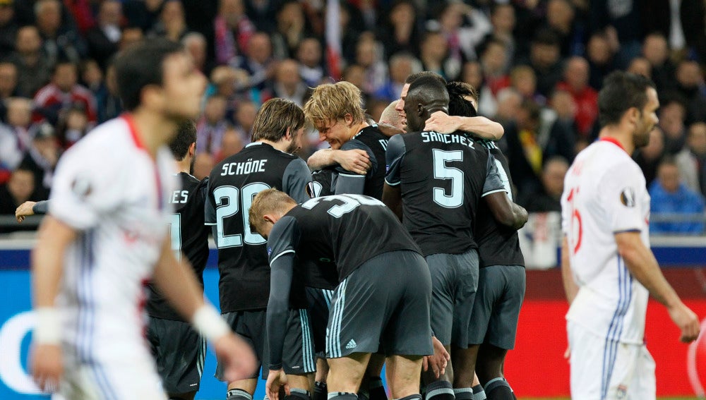 El Ajax Jugará La Final De La Europa League Contra El United Pese A Perder Contra El Lyon Onda 