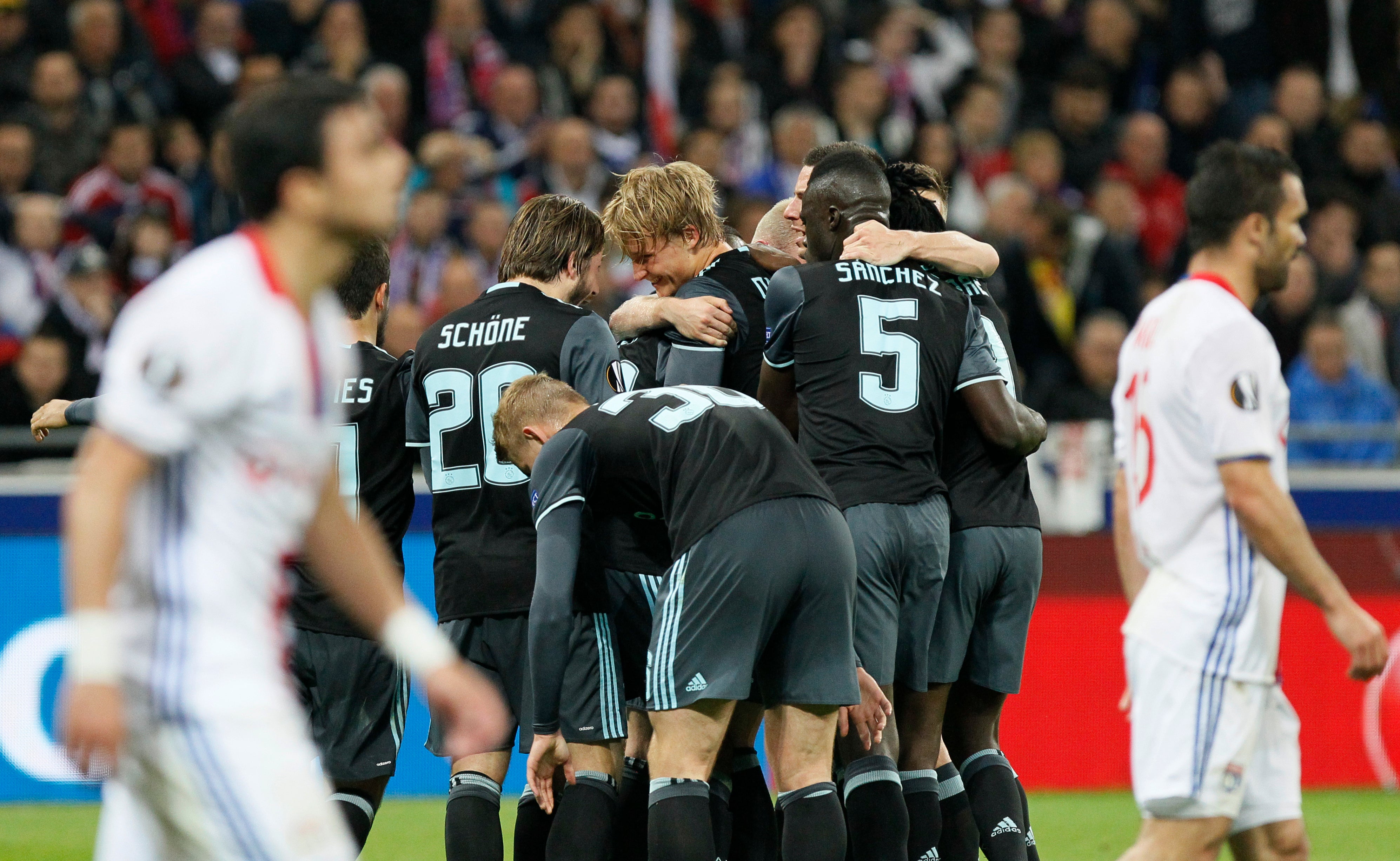 El Ajax jugará la final de la Europa League contra el United pese a perder contra el Lyon El Ajax jugará la final de la Europa League contra el United pese a perder contra el Lyon