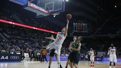 Doncic realiza un rectificado a lo Jordan ante el Joventut Doncic realiza un rectificado a lo Jordan ante el Joventut