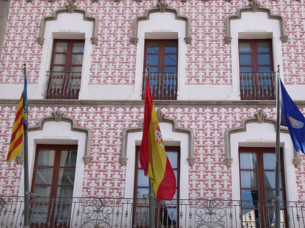 Compromís, PSOE y L’Esquerra llevan al pleno del Ayuntamiento un presupuesto municipal para 2021 con 2,3 millones de inversiones Compromís, PSOE y L’Esquerra llevan al pleno del Ayuntamiento un presupuesto municipal para 2021 con 2,3 millones de inversiones