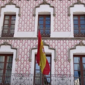 Fachada del Ayuntamiento de Crevillent. Fachada del Ayuntamiento de Crevillent.