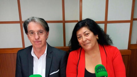 El profesor Juli&aacute;n Casanova y la escritora Almudena Grandes