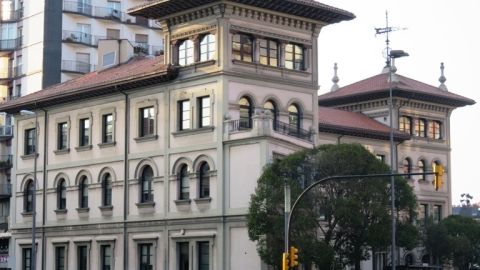 Edificio de La Gota Leche (Gij&oacute;n)