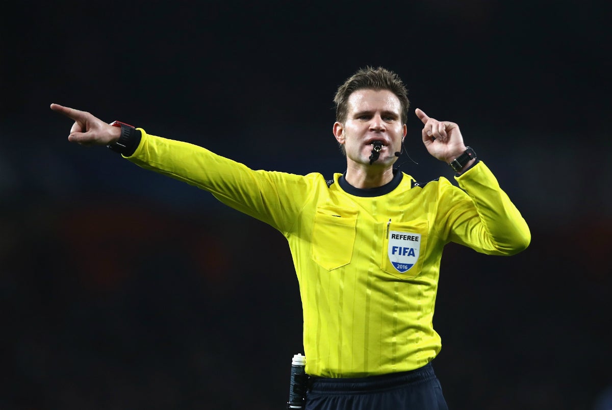 Felix Brych será el árbitro del Barcelona vs Manchester United de los cuartos de Champions Felix Brych será el árbitro del Barcelona vs Manchester United de los cuartos de Champions