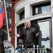 Julian Assange en la Embajada de Ecuador