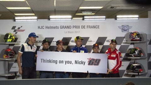 Los pilotos de MotoGP mandan &aacute;nimos a Nicky Hayden