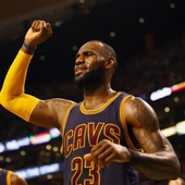 LeBron James celebra la victoria con los Cavaliers LeBron James celebra la victoria con los Cavaliers