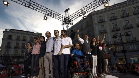 Concentraci&oacute;n de Podemos a favor de la moci&oacute;n de censura contra Rajoy