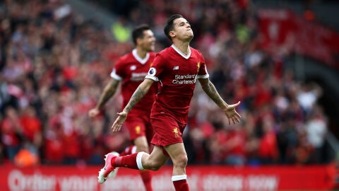 Coutinho celebra uno de los goles del Liverpool