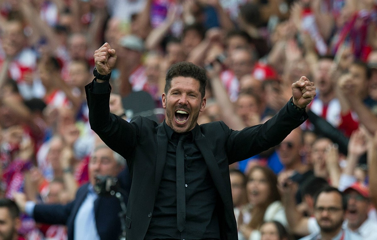 Simeone: "Sí, me voy a quedar, este club tiene futuro y el futuro somos nosotros" Simeone: "Sí, me voy a quedar, este club tiene futuro y el futuro somos nosotros"