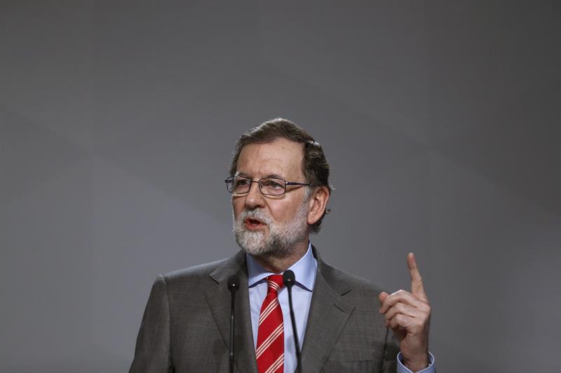 La Audiencia obliga a Rajoy a comparecer físicamente el 26 de julio para declarar por el 'caso Gürtel' La Audiencia obliga a Rajoy a comparecer físicamente el 26 de julio para declarar por el 'caso Gürtel'