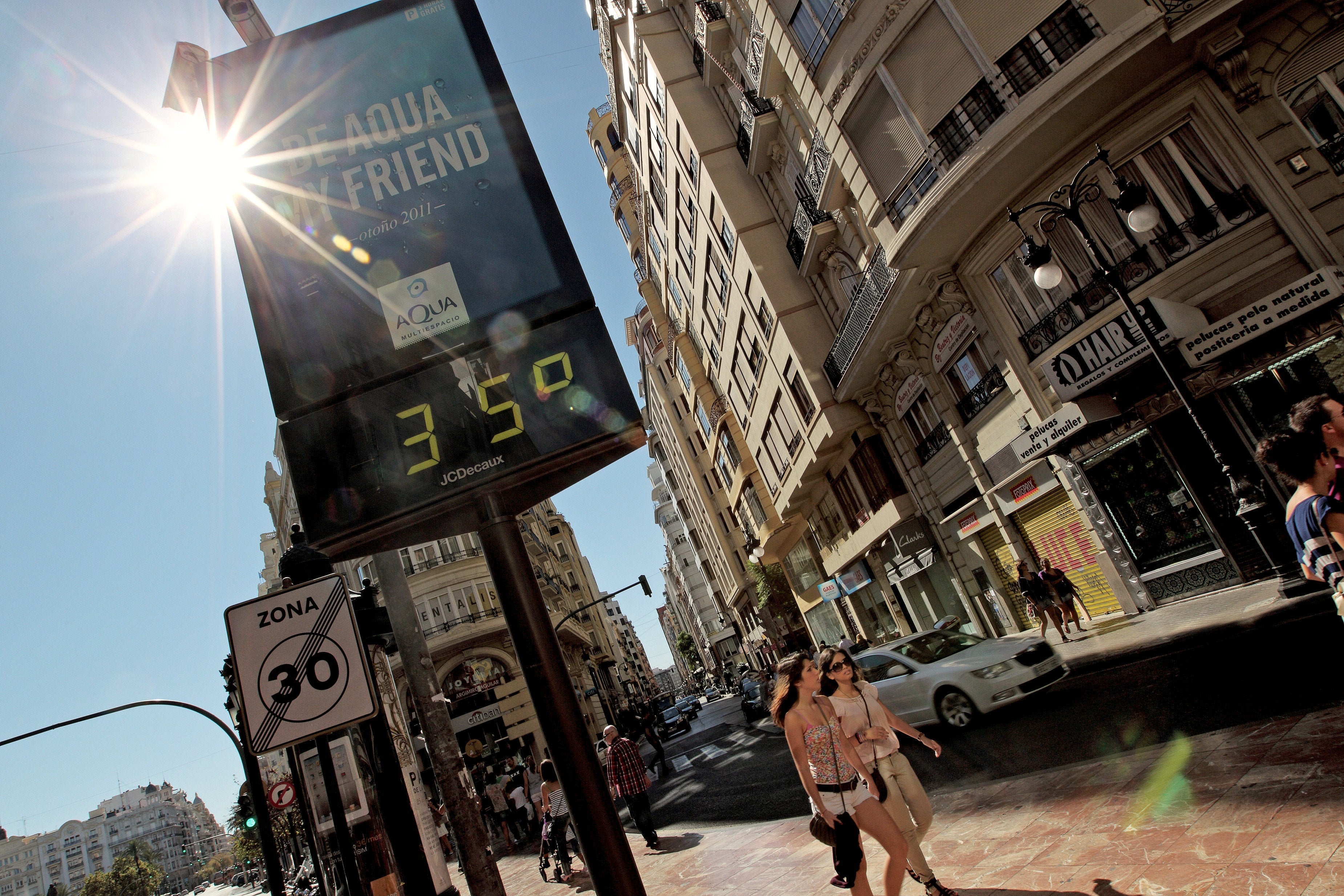 El calor se instalará en la Península con noches tropicales y temperaturas de hasta 35 grados El calor se instalará en la Península con noches tropicales y temperaturas de hasta 35 grados