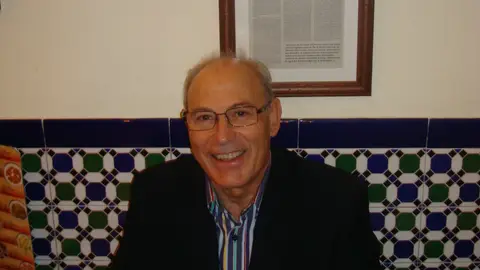 José Torné Colaborador de Onda Cero Granada