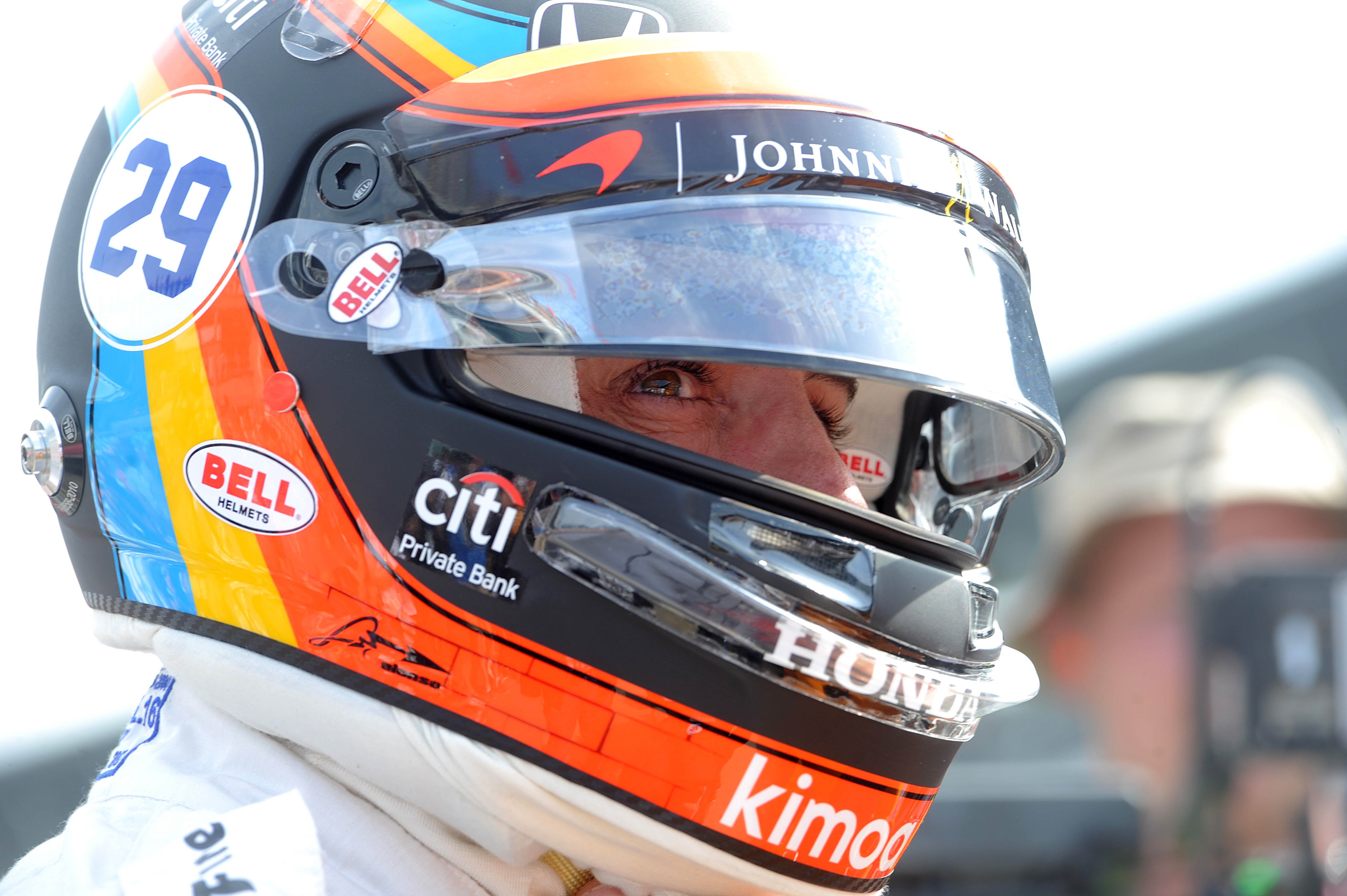 Fernando Alonso: "¿Lo que me motiva? Ganar otro Mundial, las 500 millas y Le Mans" Fernando Alonso: "¿Lo que me motiva? Ganar otro Mundial, las 500 millas y Le Mans"
