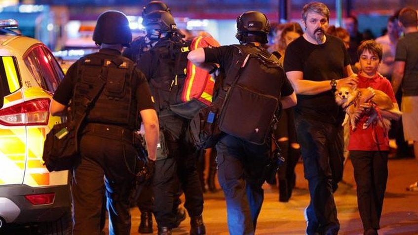 Al menos 22 muertos y 59 heridos en el atentado suicida de Manchester Al menos 22 muertos y 59 heridos en el atentado suicida de Manchester