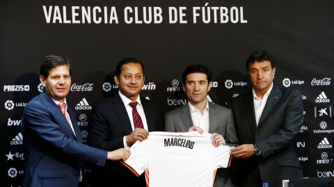 Marcelino, presentado con el Valencia