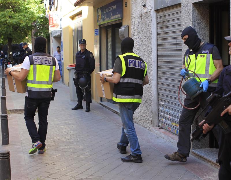 Detenidos dos marroquíes en Madrid susceptibles de convertirse en terroristas suicidas Detenidos dos marroquíes en Madrid susceptibles de convertirse en terroristas suicidas