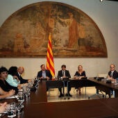 Imagen de la reunión que ha mantenido Carles Puigdemont con diferentes fuerzas políticas