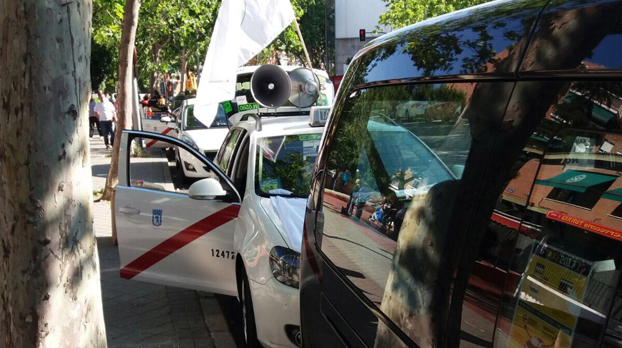 La Policía recoge 60 denuncias en Madrid en 2017 por incidentes entre taxistas y otras empresas La Policía recoge 60 denuncias en Madrid en 2017 por incidentes entre taxistas y otras empresas