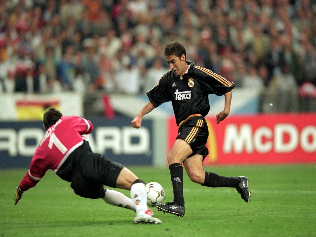 Raúl marcó el gol definitivo para lograr la octava Copa de Europa del Real Madrid Raúl marcó el gol definitivo para lograr la octava Copa de Europa del Real Madrid