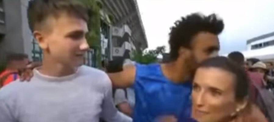 El tenista Hamou, acosando a una periodista El tenista Hamou, acosando a una periodista