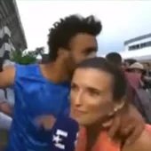 El tenista Hamou, acosando a una periodista El tenista Hamou, acosando a una periodista