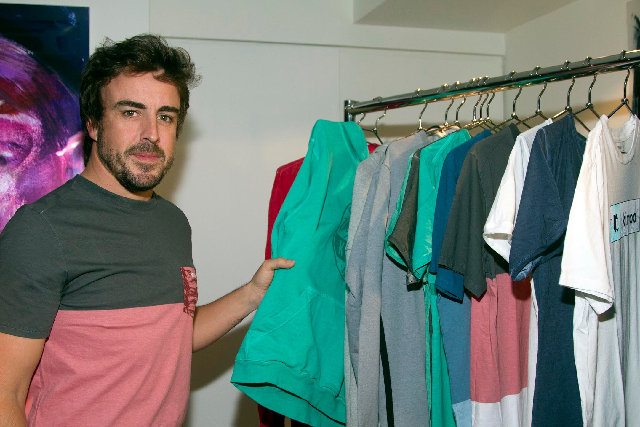 Alonso: "Intentas darlo todo y luego se rompe el motor en el último momento, y te cansa un poco" Alonso: "Intentas darlo todo y luego se rompe el motor en el último momento, y te cansa un poco"