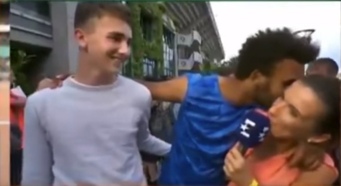 Maly Thomas, la periodista acosada en Roland Garros: "Si no hubiésemos estado en directo, le habría dado un bofetón" Maly Thomas, la periodista acosada en Roland Garros: "Si no hubiésemos estado en directo, le habría dado un bofetón"