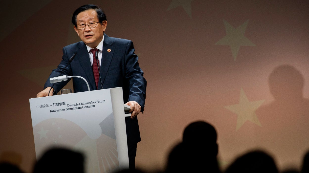 China promete lucha contra cambio climático "aunque otros cambien su postura" China promete lucha contra cambio climático "aunque otros cambien su postura"