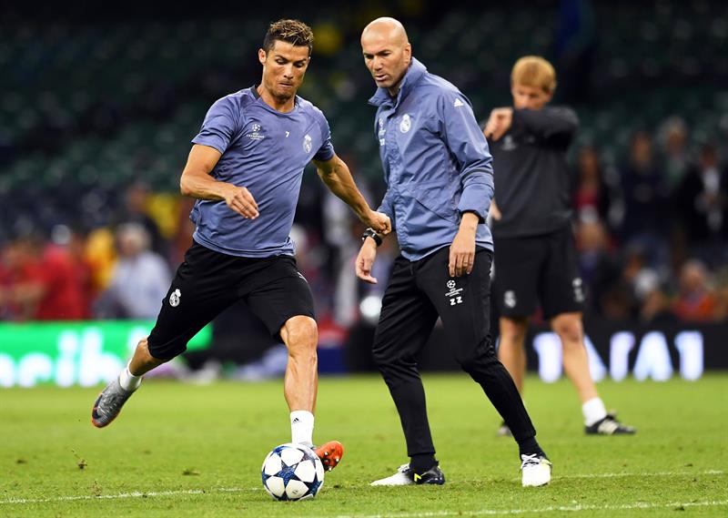 Zidane: "Nos ha costado mucho trabajo llegar a la final, estamos preparados para jugarla" Zidane: "Nos ha costado mucho trabajo llegar a la final, estamos preparados para jugarla"