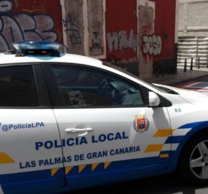 Coche de la policía local de Las Palmas de Gran Canaria Coche de la policía local de Las Palmas de Gran Canaria