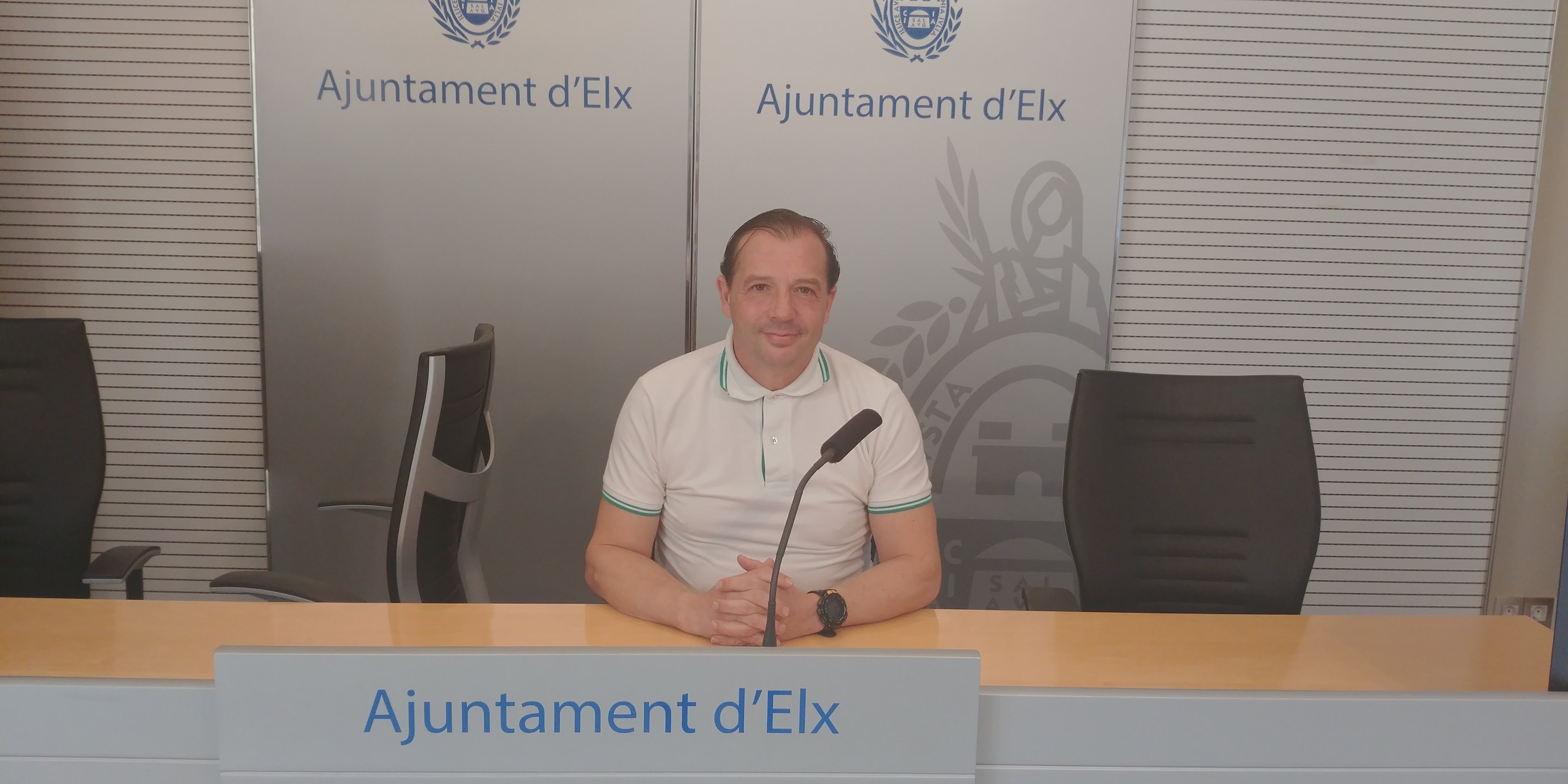 Deportes invierte más de 122.000 euros en mejoras de la piscina cubierta del pabellón Esperanza Lag Deportes invierte más de 122.000 euros en mejoras de la piscina cubierta del pabellón Esperanza Lag