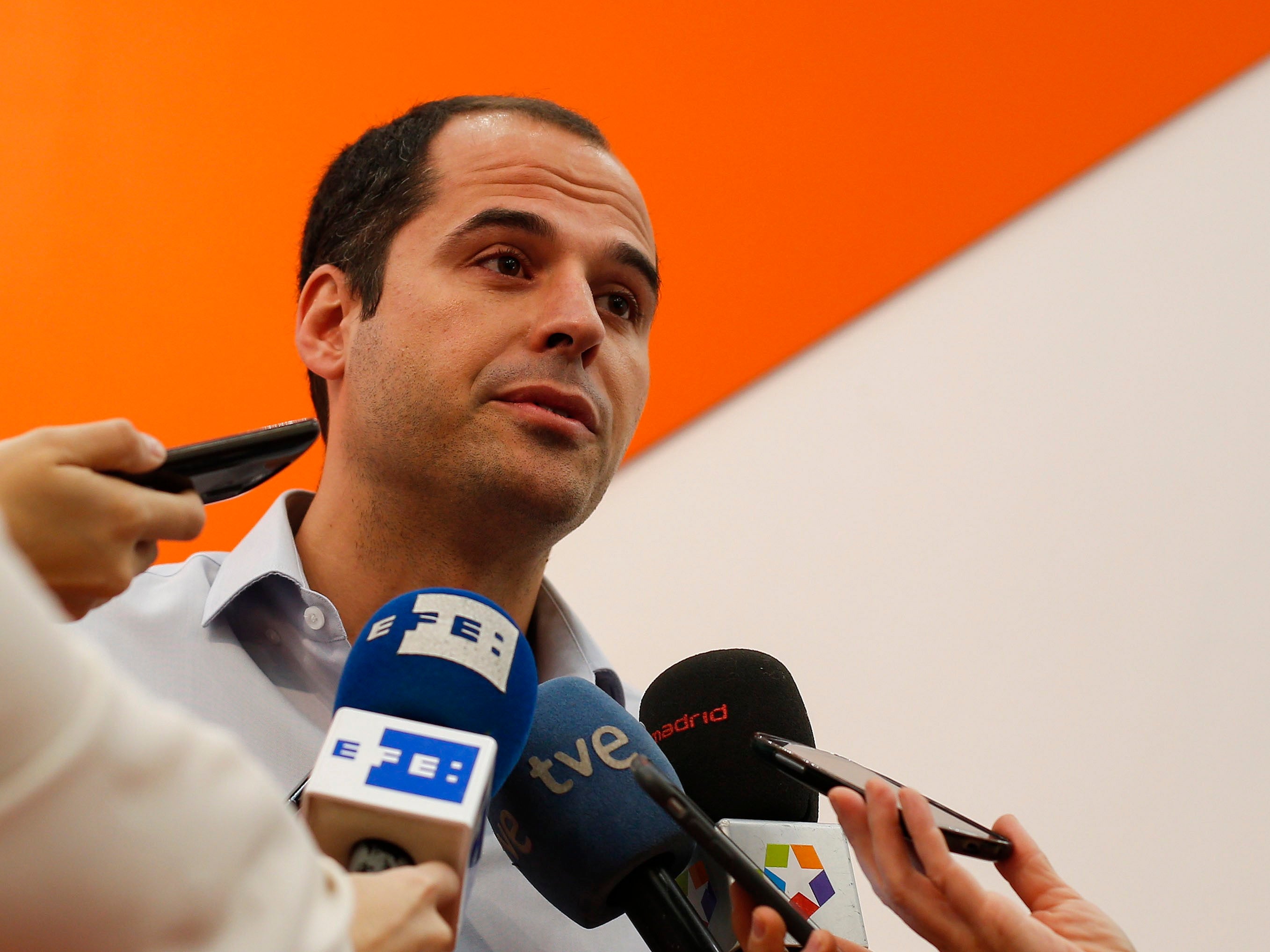 Ignacio Aguado: "En Ciudadanos no nos temblaría el pulso si hubiera que tomar una decisión contundente en la Comunidad de Madrid" Ignacio Aguado: "En Ciudadanos no nos temblaría el pulso si hubiera que tomar una decisión contundente en la Comunidad de Madrid"