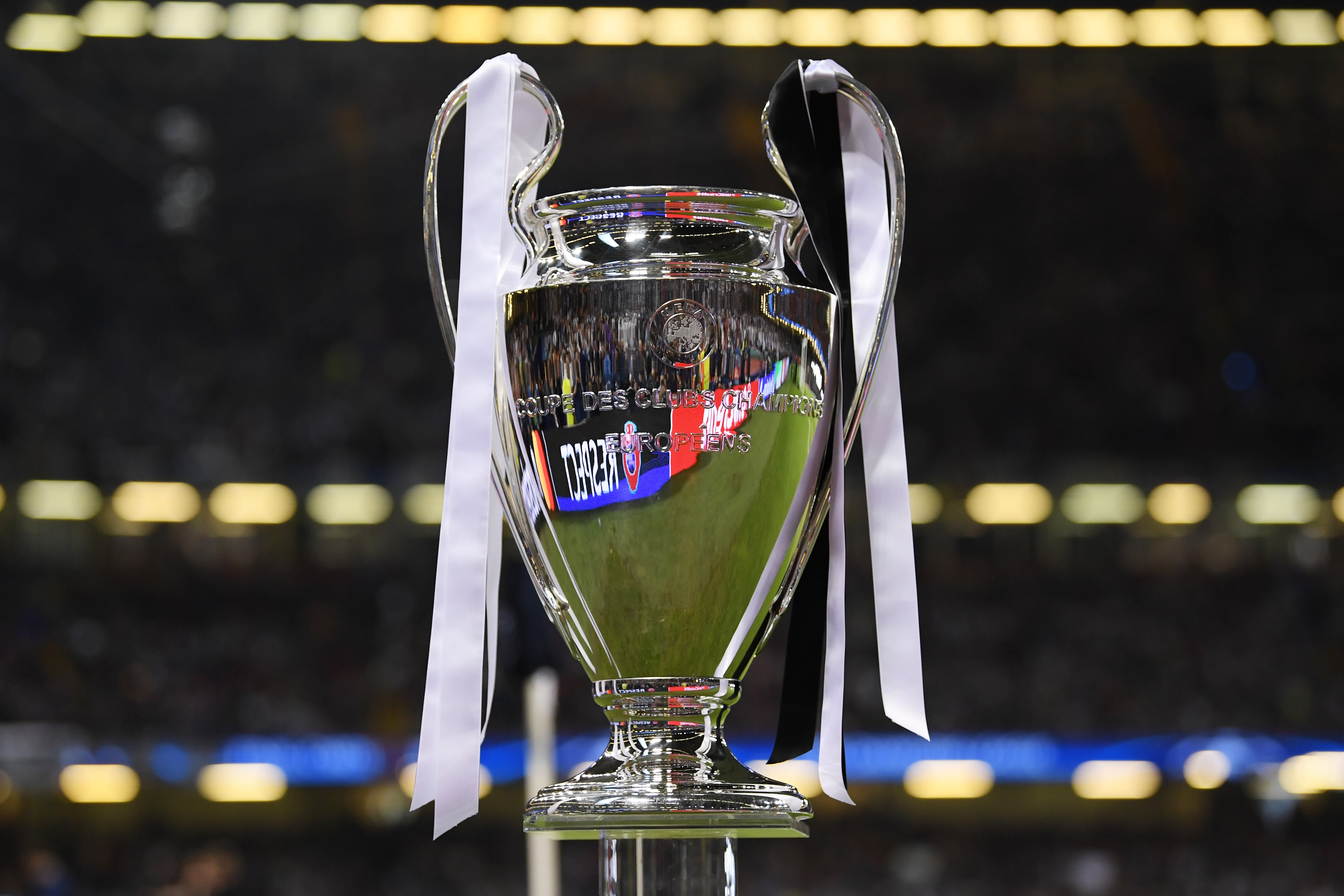 El debate de los jueves: ¿Qué preferís para el fútbol del fin de semana? ¿Champions o Liga? El debate de los jueves: ¿Qué preferís para el fútbol del fin de semana? ¿Champions o Liga?