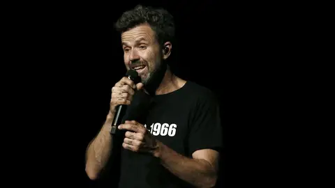 Pau Donés, vocalista de Jarabe de Palo, durante una actuación en Pamplona Pau Donés, vocalista de Jarabe de Palo, durante una actuación en Pamplona
