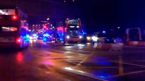 La Polic&iacute;a se despliega en el Puente de Londres