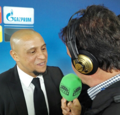 Roberto Carlos: "Marcelo no está bien de la cabeza, va preguntando por qué llevan todos su número en la camiseta" Roberto Carlos: "Marcelo no está bien de la cabeza, va preguntando por qué llevan todos su número en la camiseta"