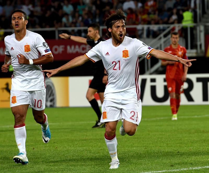 Macedonia 1 - 2 España. La Selección sufre para sumar los tres puntos ante Macedonia Macedonia 1 - 2 España. La Selección sufre para sumar los tres puntos ante Macedonia