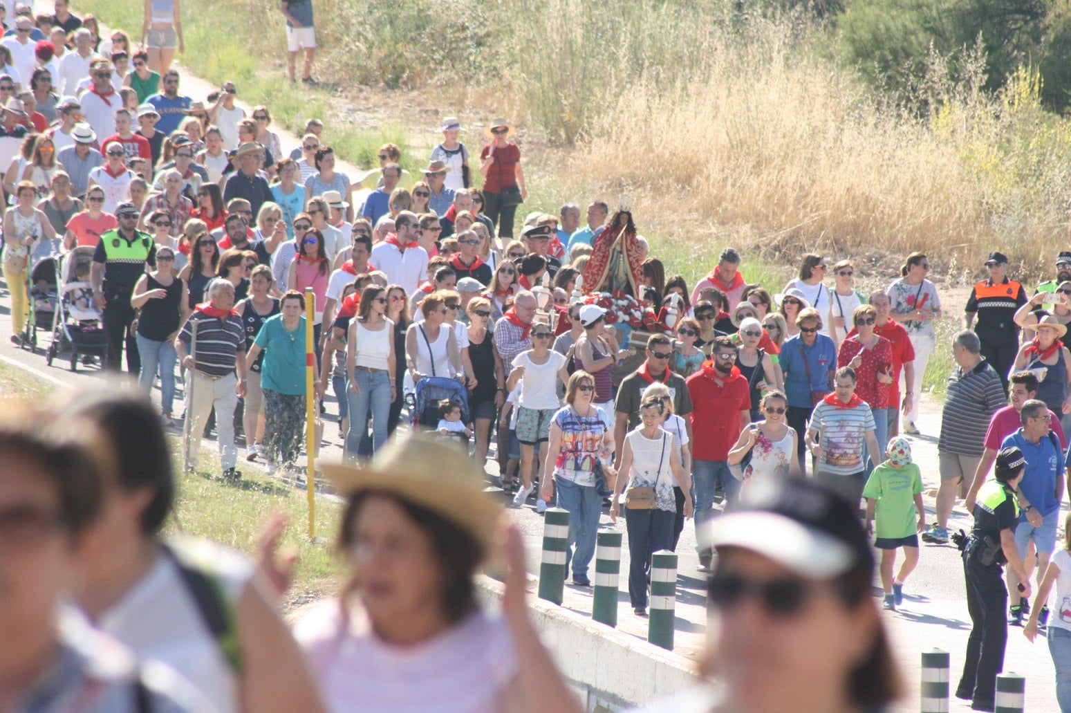 Santa Quitèria regresa a su ermita en la tradicional “Tornà” aplazada por la lluvia Santa Quitèria regresa a su ermita en la tradicional “Tornà” aplazada por la lluvia
