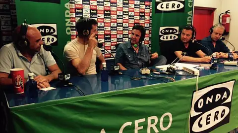 Solozabal, Pedraza y Rubio, en el especial El Transistor desde el Vicente Calderón Solozabal, Pedraza y Rubio, en el especial El Transistor desde el Vicente Calderón
