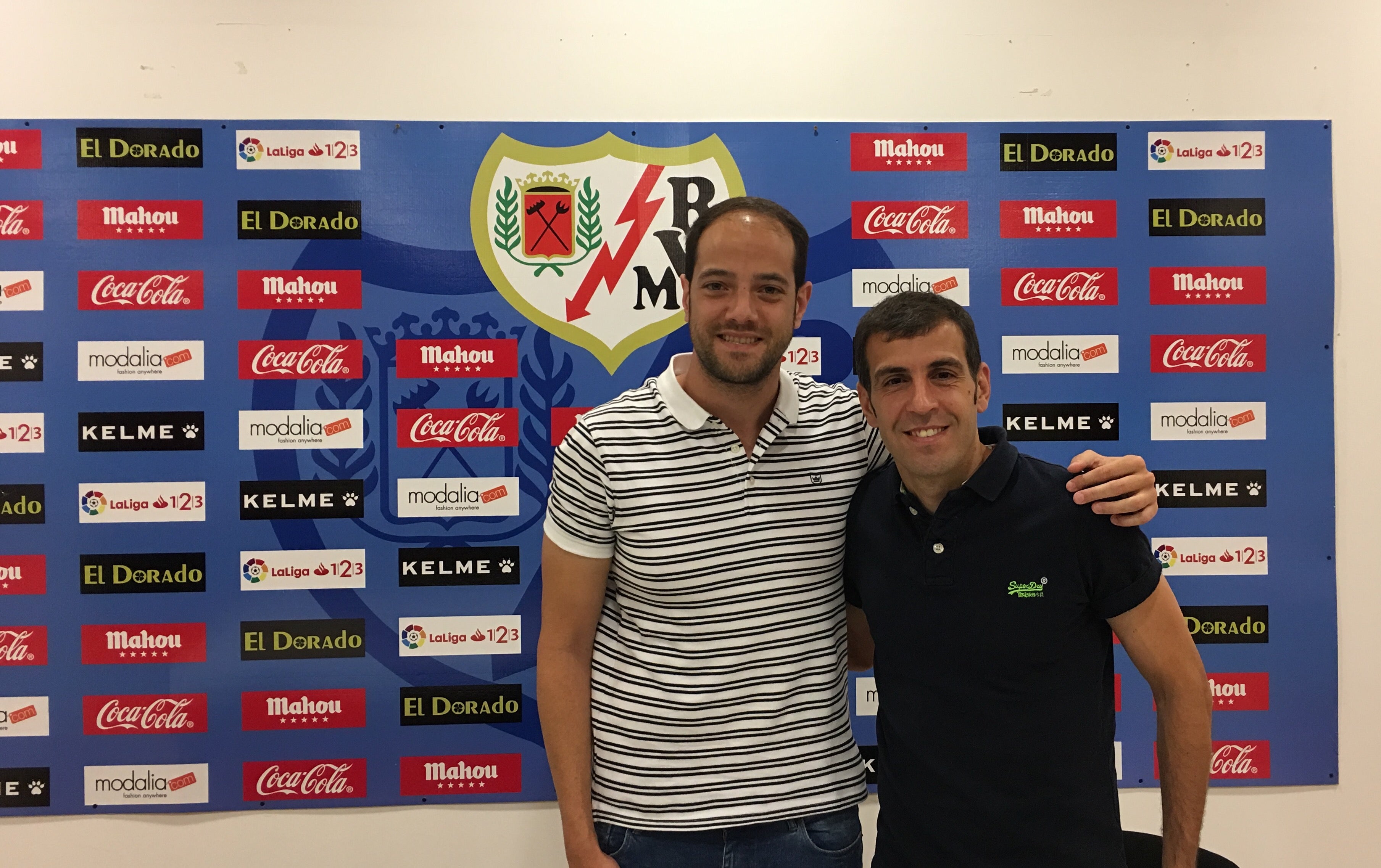 Roberto Trashorras: "Quiero seguir jugando al fútbol y mi intención es seguir en el Rayo Vallecano" Roberto Trashorras: "Quiero seguir jugando al fútbol y mi intención es seguir en el Rayo Vallecano"