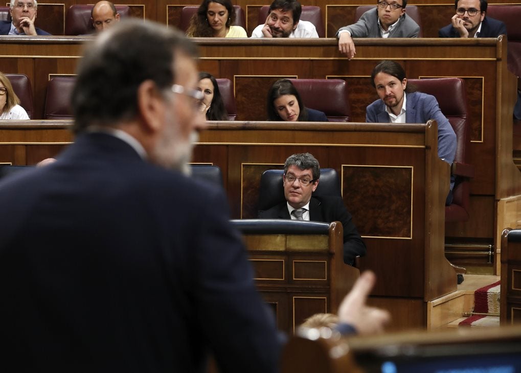 La Tertulia: La mediocridad de la clase política actual La Tertulia: La mediocridad de la clase política actual